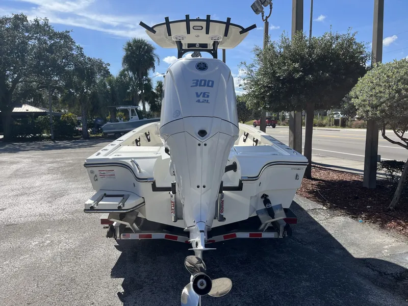 Slide: The Image of Pathfinder 2500 Hybrid 2026 - 5
