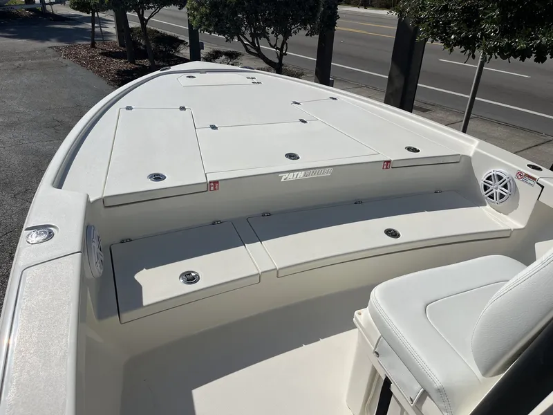 Slide: The Image of Pathfinder 2500 Hybrid 2026 - 16