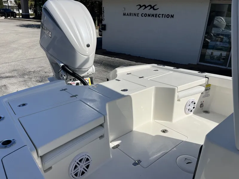 Slide: The Image of Pathfinder 2500 Hybrid 2026 - 21