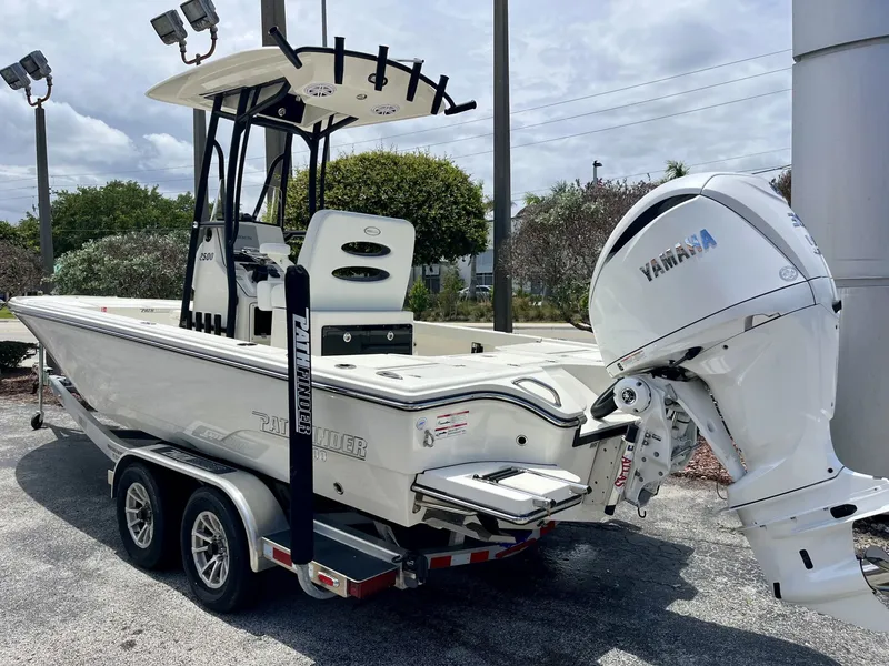 Slide: The Image of Pathfinder 2500 Hybrid 2026 - 4