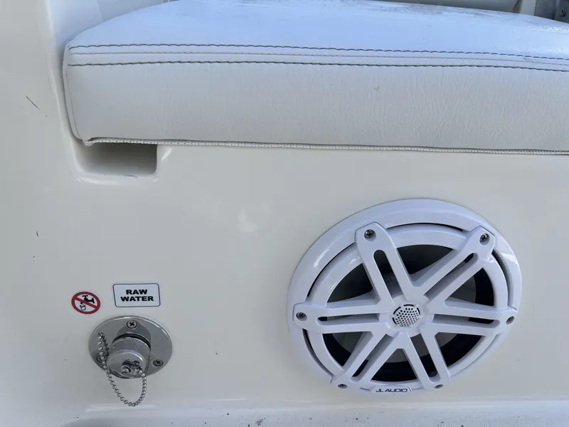 Slide: The Image of Pathfinder 2500 Hybrid 2026 - 26