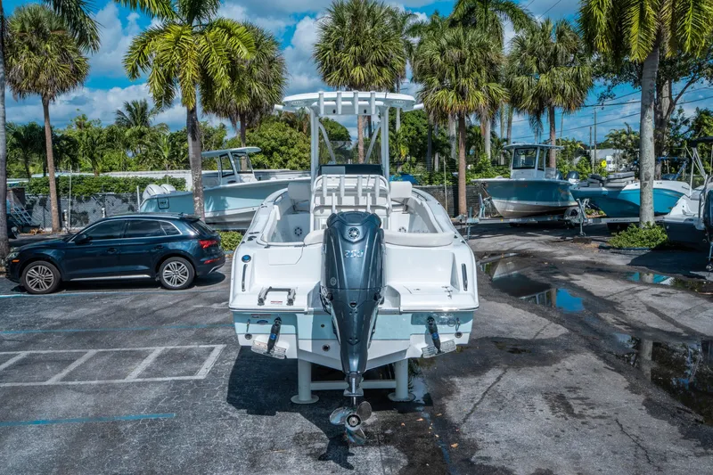 Slide: The Image of Sea Hunt Ultra 234 2026 - 3