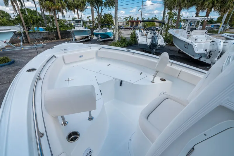 Slide: The Image of Sea Hunt Ultra 234 2026 - 19