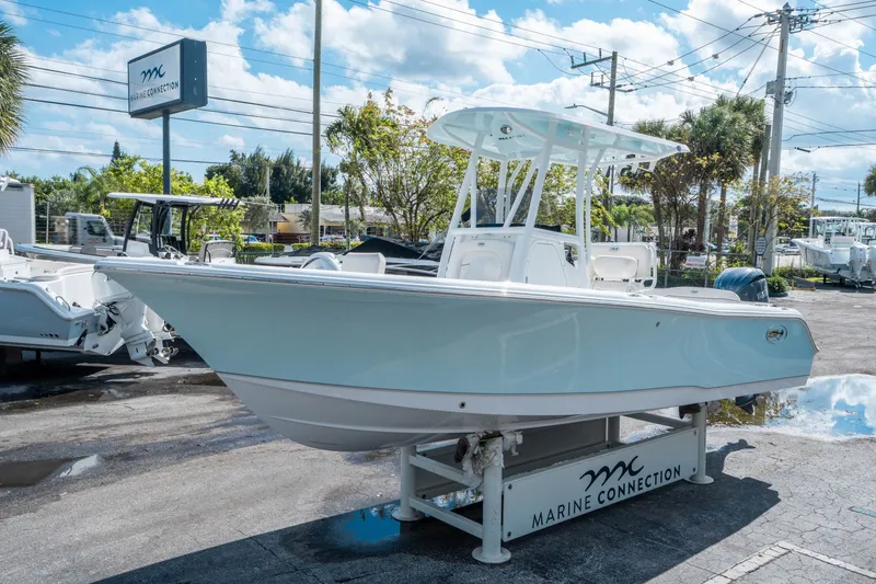 Slide: The Image of Sea Hunt Ultra 234 2026 - 6