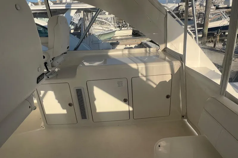 Slide: The Image of Cabo 44 Hardtop Express 2012 - 16