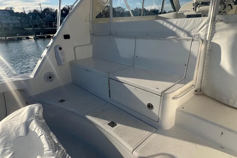 Slide: The Image of Cabo 44 Hardtop Express 2012 - 9