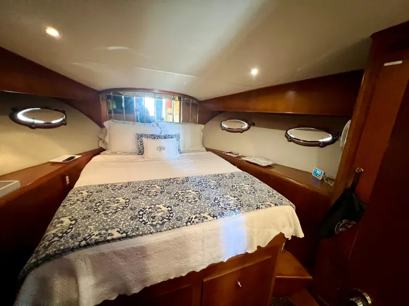 Slide: The Image of Master Stateroom - 22