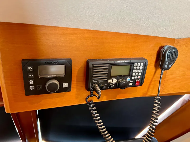 Slide: The Image of Lower Helm Autopilot and VHF - 19