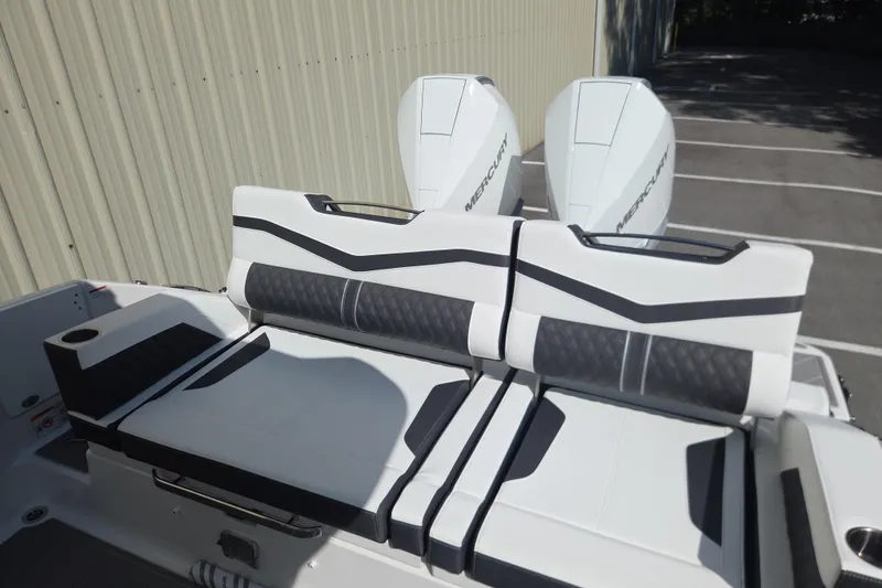 Slide: The Image of Monterey Elite 30 OB 2027 - 19