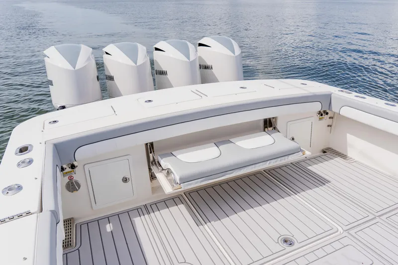 Slide: The Image of 2018 Regulator 41 boat deck with four Yamaha outboard engines. - 33