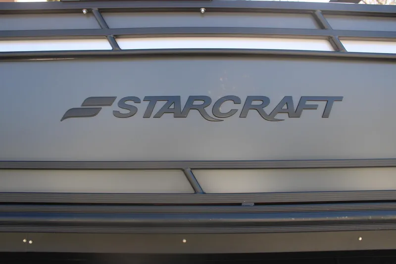 Slide: The Image of Starcraft SLS 3 RL 2026 logo on vehicle exterior. - 33