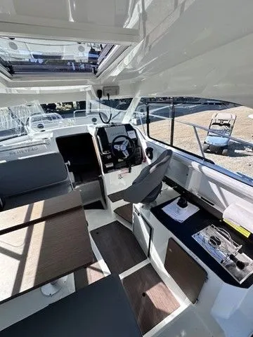 Slide: The Image of Beneteau Antares 8 2023 - 6