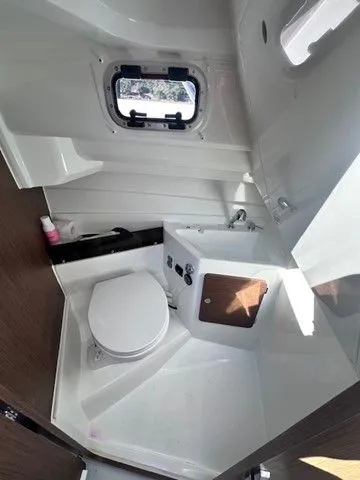 Slide: The Image of Beneteau Antares 8 2023 - 7