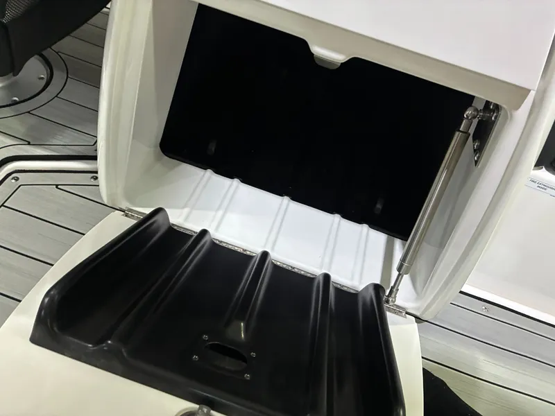 Slide: The Image of Yamaha 275SD 2024 - 10