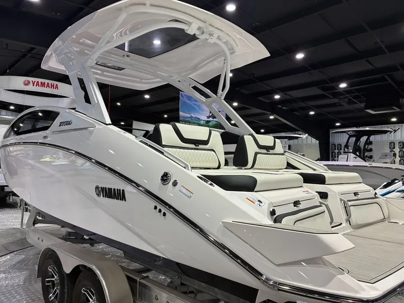 Slide: The Image of Yamaha 275SD 2024 - 4