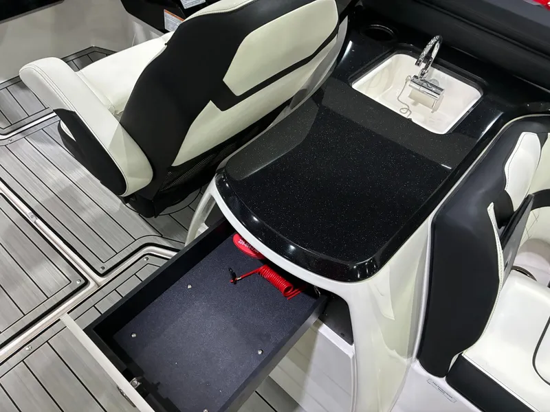 Slide: The Image of Yamaha 275SD 2024 - 9