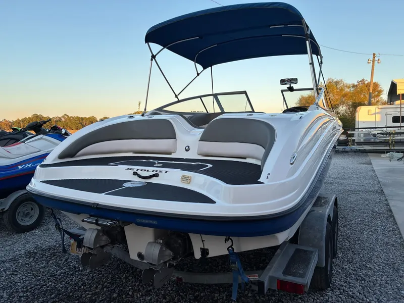 Slide: The Image of Yamaha SX210 2009 - 4