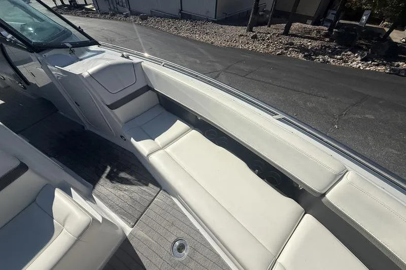 Slide: The Image of 2015 Formula 350 Crossover Bowrider with spacious seating and sleek design. - 23