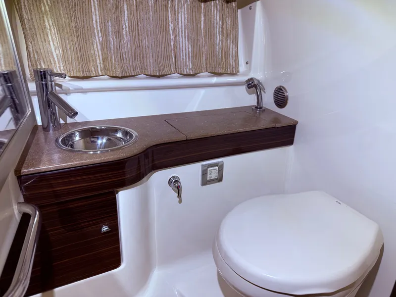 Slide: The Image of Interior of 2015 Formula 310 Sun Sport yacht bathroom. - 22