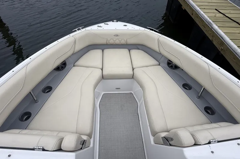 Slide: The Image of Regal LX4 2020 - 18