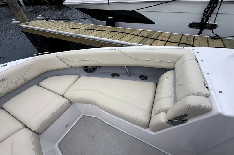 Slide: The Image of Regal LX4 2020 - 19
