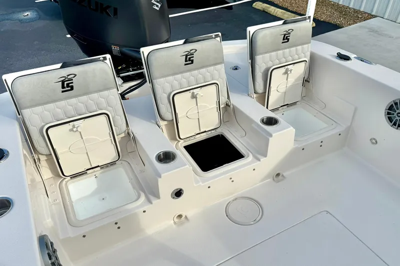 Slide: The Image of 2026 Carolina Skiff 26 Ultra Elite boat seating and storage compartments. - 35