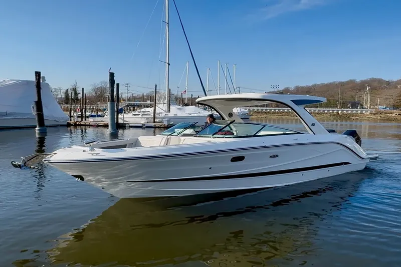 Slide: The Image of Sea Ray SLX 310 Outboard 2026 - 5