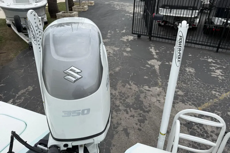 Slide: The Image of 2023 Shallow Sport 25 X3 boat with Suzuki 350 engine and Power-Pole anchor. - 36