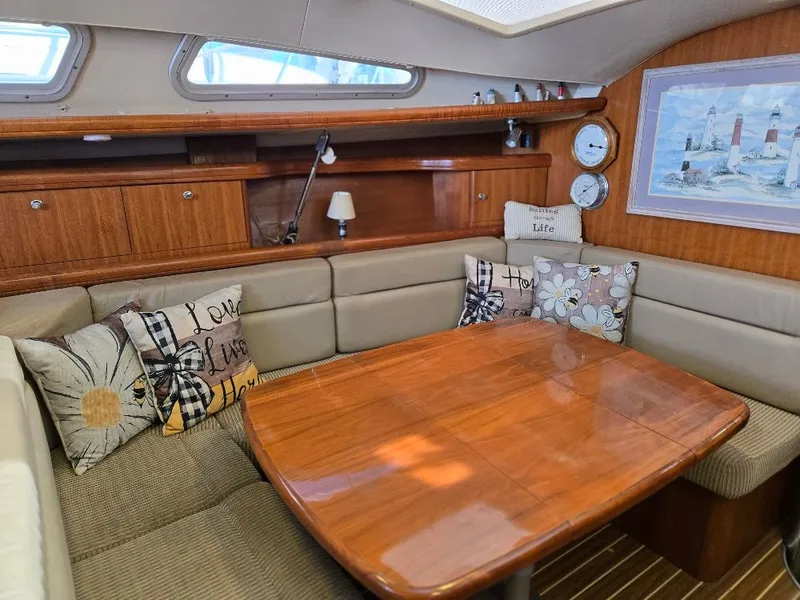 Slide: The Image of Hunter 44 2006 - 23