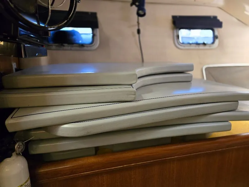 Slide: The Image of Hunter 44 2006 - 27