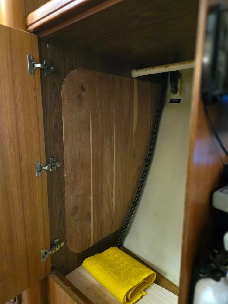 Slide: The Image of Hunter 44 2006 - 28