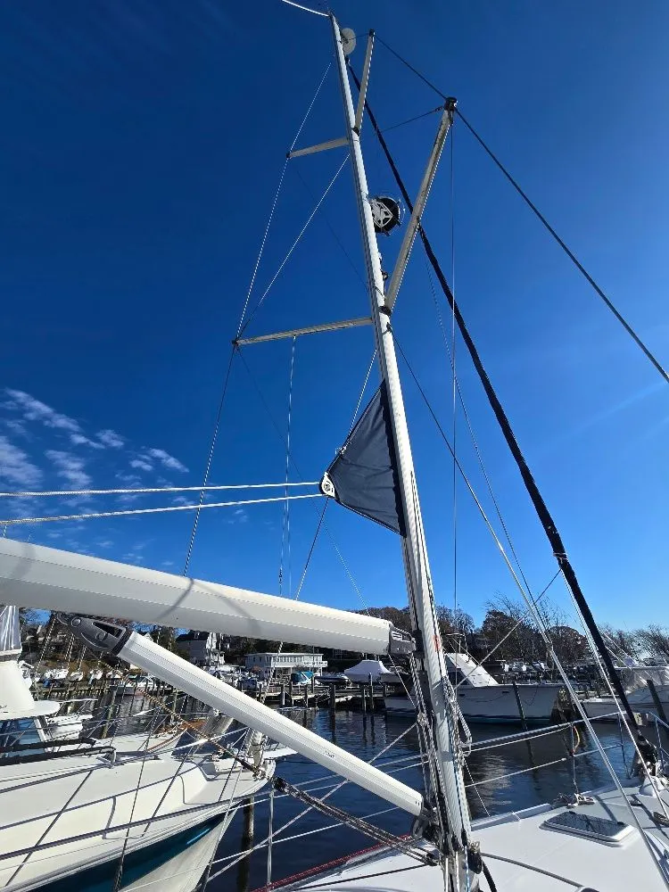 Slide: The Image of Hunter 44 2006 - 37