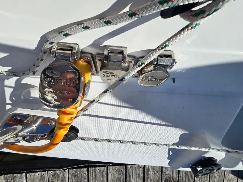 Slide: The Image of Hunter 44 2006 - 48