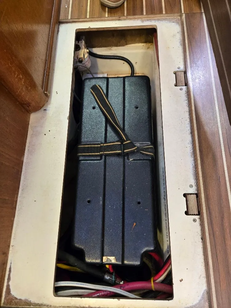 Slide: The Image of Hunter 44 2006 - 5