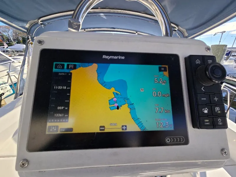 Slide: The Image of Hunter 44 2006 - 52