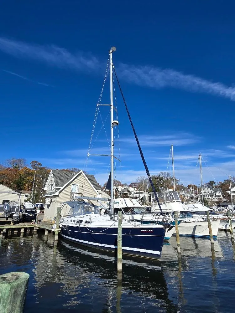 Slide: The Image of Hunter 44 2006 - 59