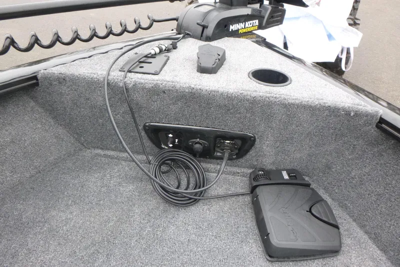 Slide: The Image of 2026 Tracker Pro Guide V-175 WT boat with Minn Kota PowerDrive trolling motor. - 24