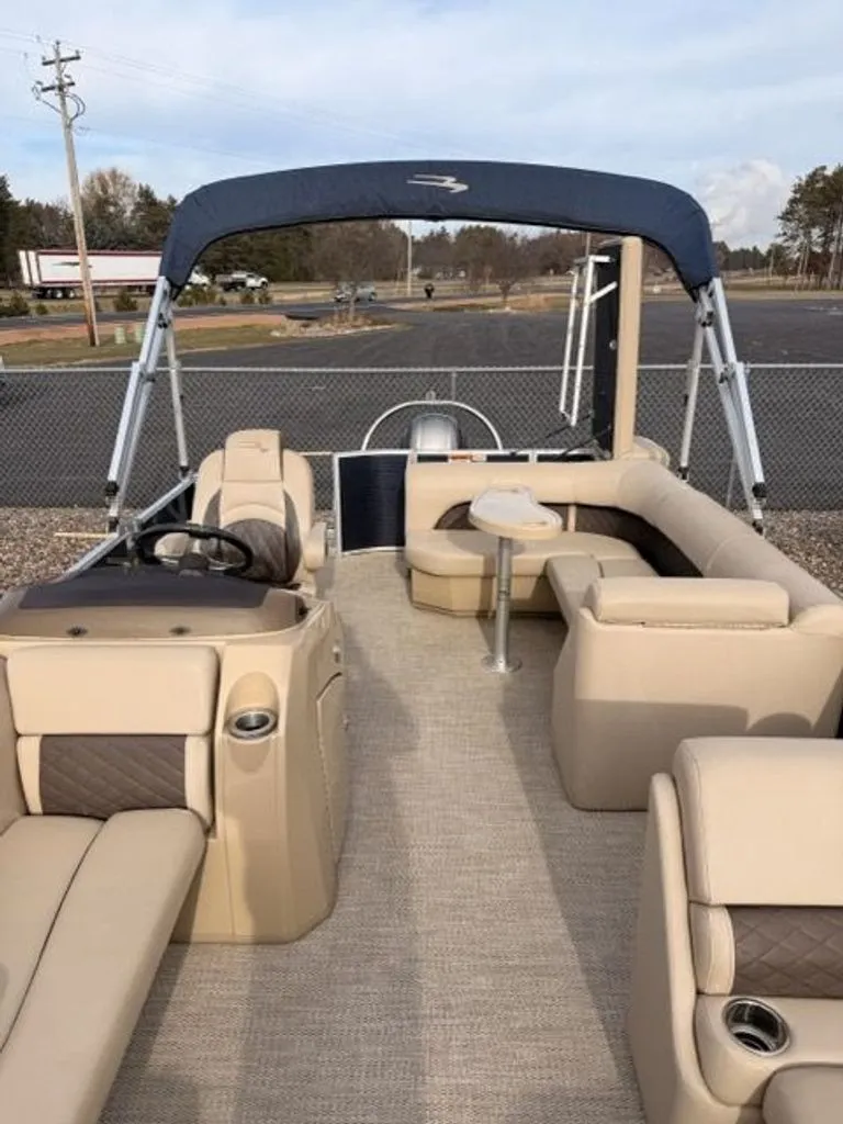 Slide: The Image of Bennington 21SLXP 2018 - 3