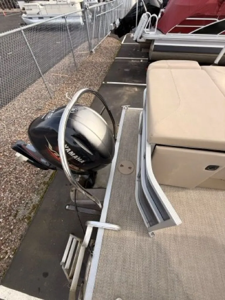 Slide: The Image of Bennington 21SLXP 2018 - 7