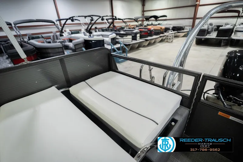 Slide: The Image of 2021 Crest SLRC 220 pontoon boat interior at Reeder Trausch Marine showroom. - 33