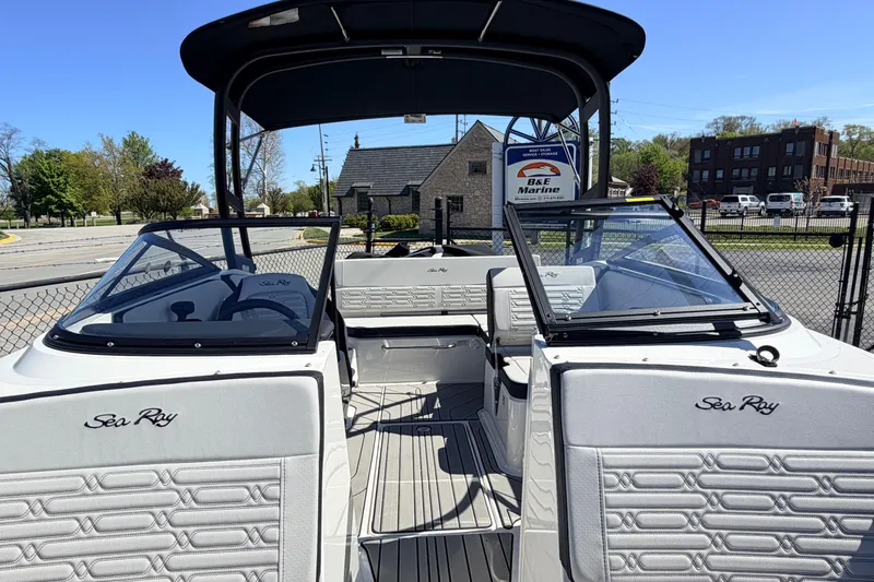 Slide: The Image of 2026 Sea Ray SPX 210 boat interior with sleek design and modern features. - 19