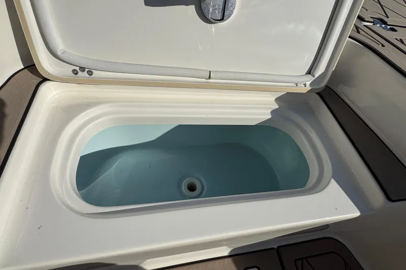 Slide: The Image of Key West 230 Bay Reef 2019 - 65