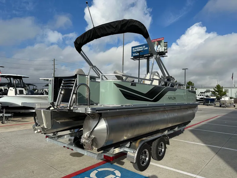 Slide: The Image of Avalon Venture 85 Rear Fish - 21' 2026 - 8