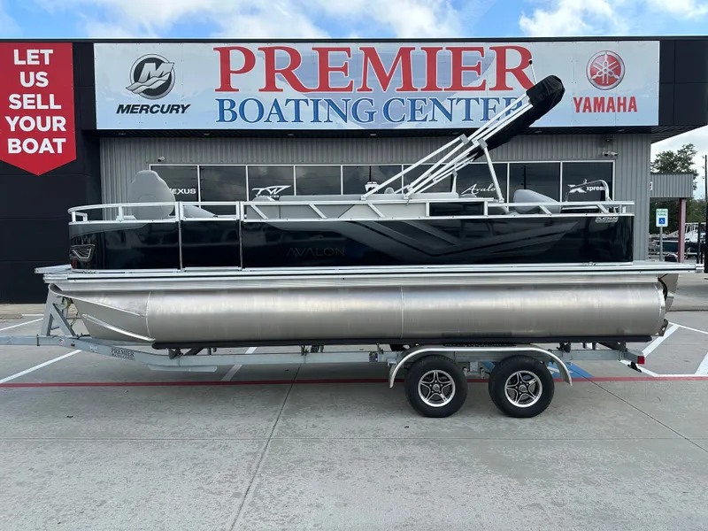 The Image of Avalon Venture 85 Quad Fish - 21' 2026 - 1