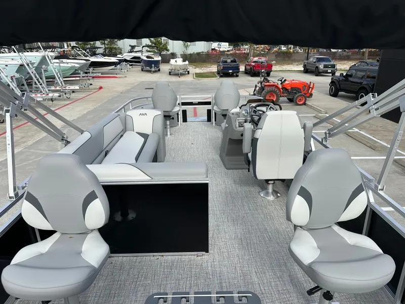 Slide: The Image of Avalon Venture 85 Quad Fish - 21' 2026 - 22