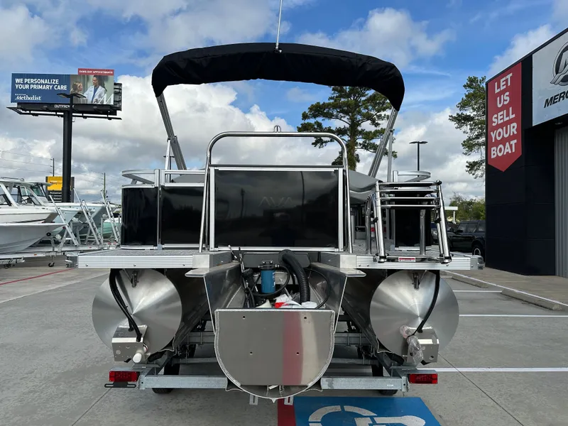 Slide: The Image of Avalon Venture 85 Quad Fish - 21' 2026 - 9