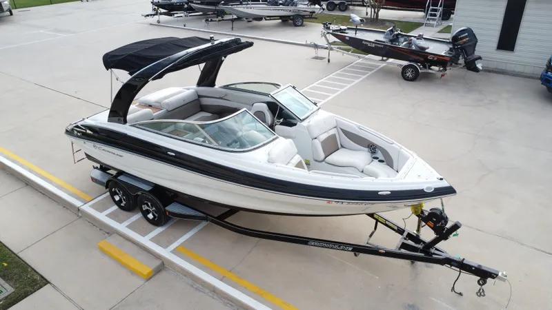 Slide: The Image of Crownline Boats 235 SS 2014 - 17