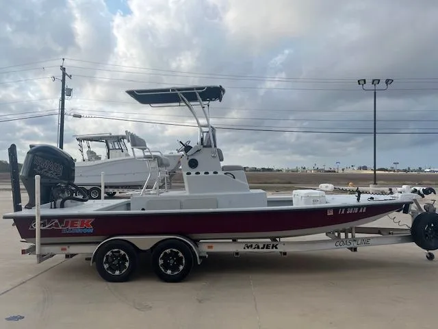 Slide: The Image of Majek 22' Illusion 2008 - 7