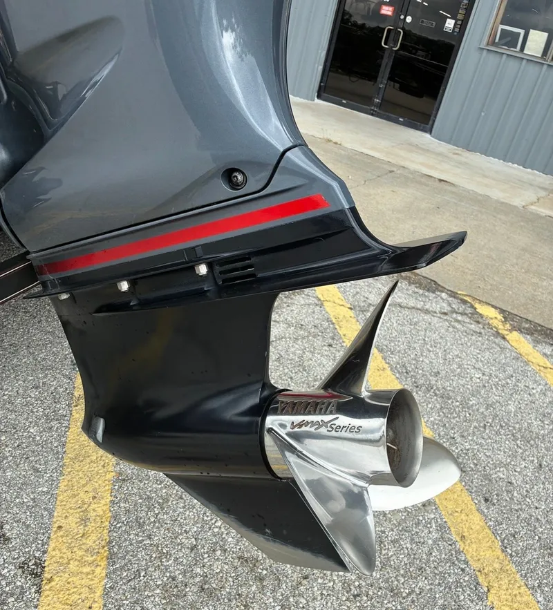 Slide: The Image of Skeeter ZX200 2013 - 35