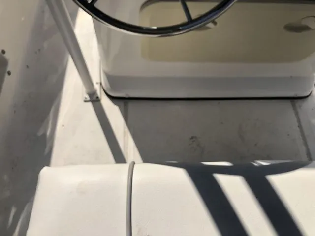 Slide: The Image of Key Largo 181 Bay Boat 2022 - 11